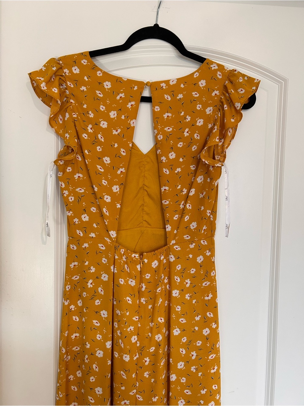 Lulus Yellow Floral V-Neck Maxi Dress with Flutter Sleeves - Picture 8 of 8